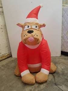 lot 147 image: Blow-up Christmas yard decoration - Dog - 3 foot tall