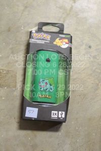lot 57 image: Bulbasaur Pokemon Portable Phone Battery Charger New in Box