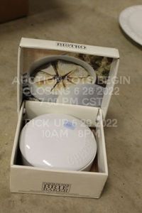 lot 212 image: Gourmet Du Viklage Bistro Collection BrieCamembert Baker Set Dish Ceramic