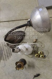 lot 217 image: Lot of Vintage Metal Lamps 2 Electronic 1 Kerosene
