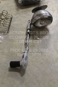 lot 219 image: Vintage Automotive 40s 50s 60s Drivers Side  Policeman  PI Sidelight Mirror Spotlight