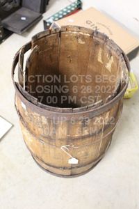 lot 222 image: Vintage Bucket Wodden Barrel