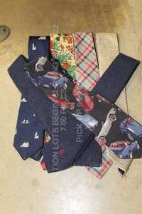 lot 261 image: Lot of 7 Mens Ties Various Styles Chevrolet Corvette, London, Holidays, etc