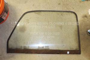 lot 267 image: 1950s Chevrolet Truck Window from 1950s Chevy Truck, Original Window