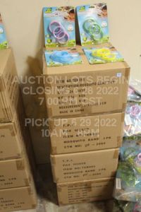 lot 345 image: Lot of 96 Mosquito Bands Casepack Wholesale Overstock Lot of Multicolor Blue Pink Green Yellow Anti Mosquito Repellent Bands, Four Cases Total, Deet Free, Three Wristbands Per Package