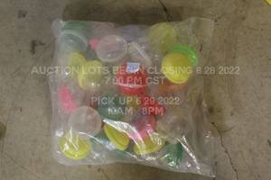 lot 366 image: Lot of Assorted Empty Capsules Vintage Plastic AA Quarter Gumball Machine Capsules
