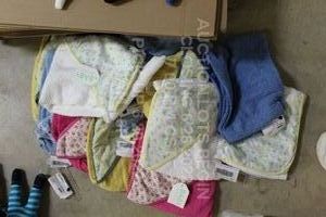 lot 373 image: Lot of Baby Blankets Brand New with Tags for Baby and Toddler Bathtime Towels