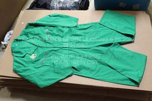 lot 168 image: Lot of 18 Total 7 Up Jumpsuits, Various Sizes, 2002 Disney Breakdancing Event Quantity, 7up  5 Small, 8 Medium, 2 Large, 2 Extra Large, 1 3XL
