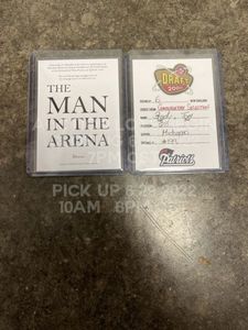 lot 480 image: Tom Brady Man in the Arena Novelty Card AECO Set