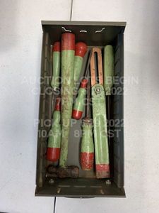 lot 310 image: Set of 8 Vintage Green & Red Tools, Classic Tool Set, MISC TOOLBOX ITEMS METAL DRAWER NOT INCLUDED