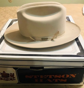 lot 41 image: 6 78 Stetson Hat Style F2050 Open Road Color 601S Belly