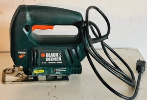 lot 90 image: Black &amp Decker Variable Speed Jigsaw JS200