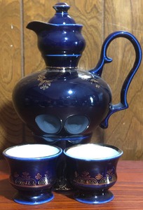 lot 73 image: 7.5 Blue &amp Gold TeaSaki Server and Lid wTwo 1 34 Gold Rimmed TeaSaki Cups