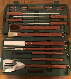 lot 91 image: Brookstone Barbecue Success 18-Piece Tool Set