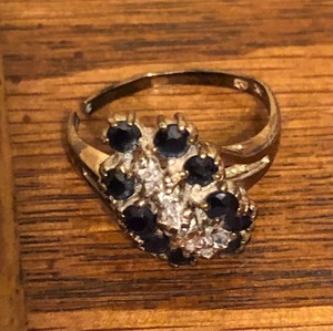 lot 128 image: 10k Gold Sapphires &amp Diamond Ring - For Scrap or Repair