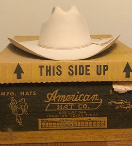 lot 136 image: Charlie Horse 7 18 Triple XXX Fur Blend Custom Designed Cowboy Hat