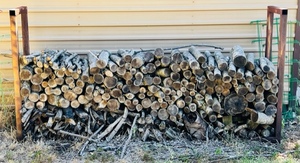 lot 152 image: Metal Firewood Frame wFirewood Included - 98x 50x 18