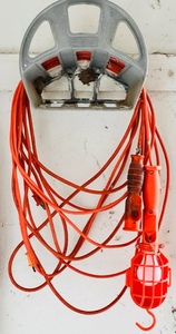 lot 194 image: 2 Drop Lights wMelnor Hanging Spool