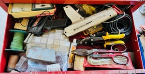 lot 257 image: Misc Tools, Engine Analyzer, Timing Light &amp Metal Shears