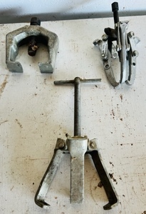 lot 263 image: 3 Misc Pullers