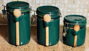 lot 289 image: 3 Piece Green Canister Set wScoops