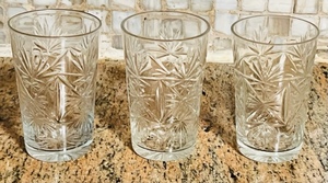 lot 290 image: Vintage Lot of 3 Juice Glasses