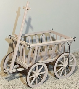 lot 27 image: 40x 23x 22 ANTIQUE STYLE DECORATIVE WOODEN WAGON