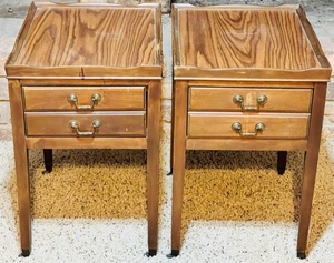 lot 11 image: TWO 24x 21x 16 OAK END TABLES