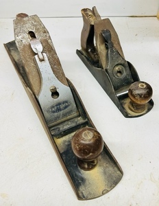lot 43 image: LOT OF 2 VINTAGE HAND PLANERS - 18 &amp 9.5 CRAFTSMAN&nbsp