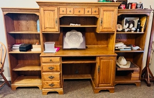 lot 57 image: 4 PIECE OAK DESK wHUTCH &amp 2 BOOK SHELVES (Contents Not Included)