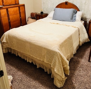 lot 98 image: ANTIQUE FULL SIZE BED FRAME MATTRESS and BEDDING INCLUDED