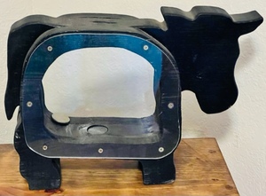 lot 106 image: 12x 8x 3 HAND-CRAFTED BLACK WOODEN COW BANK