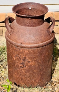 lot 188 image: ANTIQUE METAL MILK CAN  YARD ART