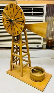 lot 143 image: 15.5 HAND-CRAFTED WOODEN WINDMILL CLOCK