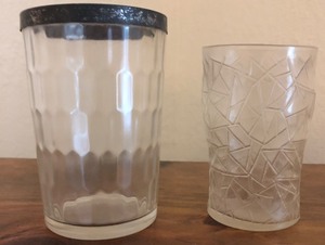lot 76 image: 4 &amp 3 34 VINTAGE JUICE GLASSES