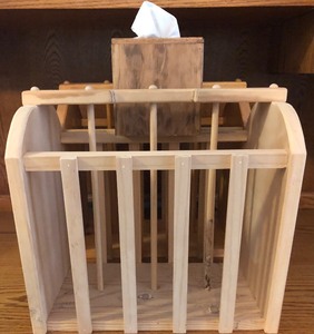 lot 155 image: PAIR OF CHAIR SIDE HAND-CRAFTED MAGAZINE HOLDER and KLEENEX COVER