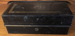 lot 165 image: 10x 5x 4 VINTAGE METAL STORAGE BOX