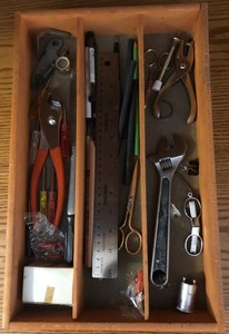 lot 167 image: 18x 10x 2 STORAGE TRAY FOR AROUND THE HOUSE TOOLS &amp KNICK KNACKS wEXTENSION CORD &nbsp- CONTENTS INCLUDED