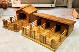 lot 298 image: LOT OF 2 HAND-CRAFTED SWINGING GATE WOODEN BARNS &amp CORRALS - 12x 11.5x 5 and 12.5x 6x 6