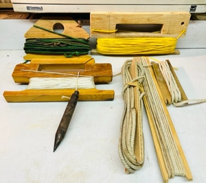 lot 314 image: VARIOUS STRING ON REELS wPENDULUM