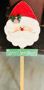lot 268 image: 36x 13 OUTSIDE DECORATIVE SANTA CLAUS