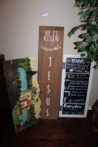 lot 56 image: 3 Wooden Wall or Standing Decorations Chalk board, Easter sign and Castle scene