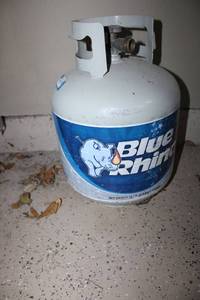 lot 93 image: Blue Rhino Propane Tank