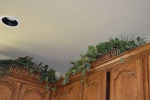 lot 19 image: Home Dcor 3 Oblong Greenery Baskets