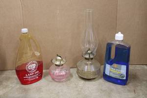 lot 8 image: Hurricane Lamps with Colored Oils