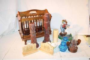 lot 43 image: Home Dcor Candle Holders, The Alamo Bookends, and Magazine Holder
