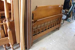 lot 67 image: Full Size Bed Frame with Old Spice Finish