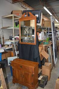 lot 64 image: Maple End Table and Mirror marked Young Republic, 32W x 12D x 31.5Tall
