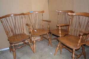 lot 65 image: Set of 4 Spindle back Kitchen Chairs