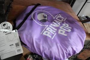 lot 132 image: Privacy Pop Tent Twin Size in Purple